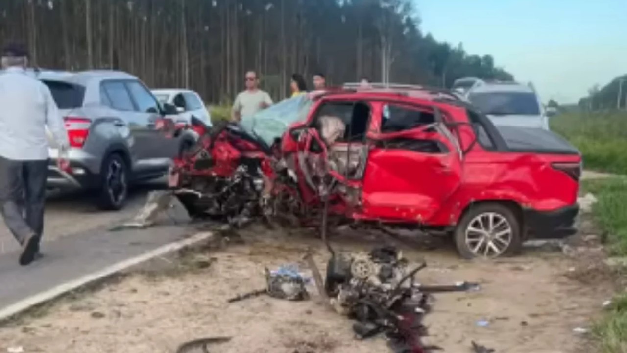 Em Mucuri - BA, Quatro Mortos e Sete Feridos em Acidente Envolvando Vários Carros