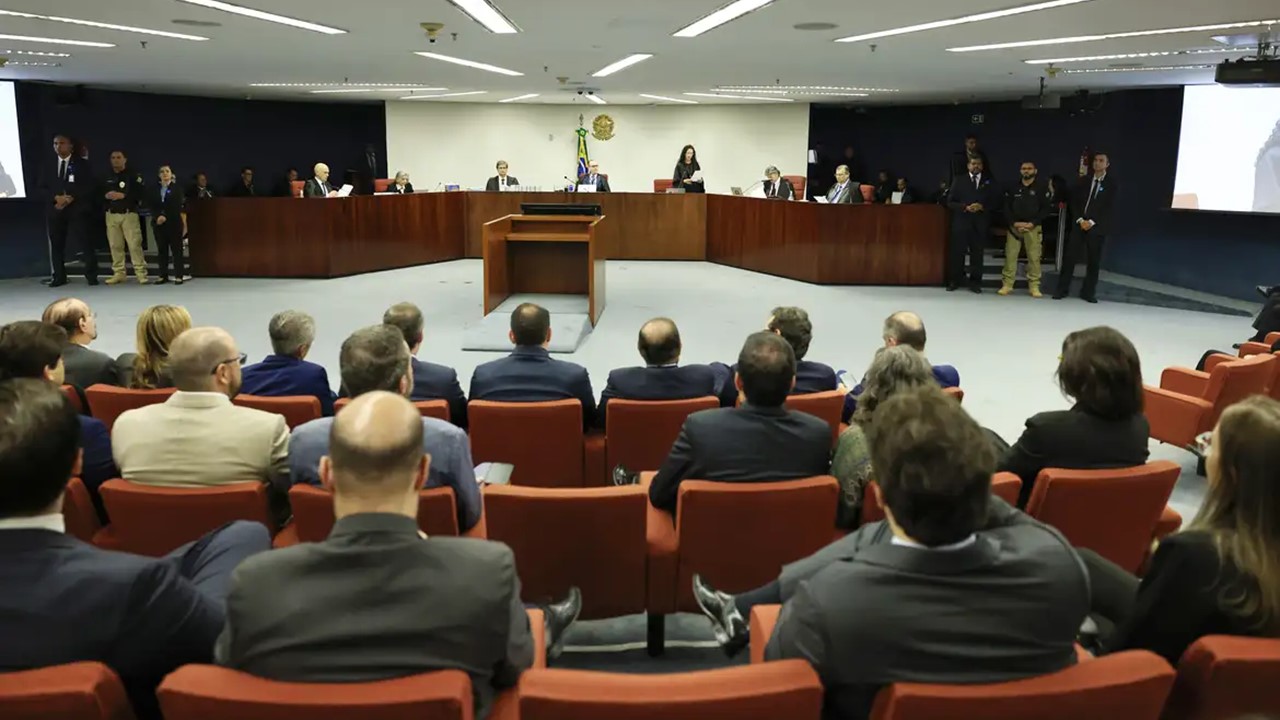 Mais Seis Réus Podem Ser Comdenados Pela Trama Golpista em Julgamento do STF