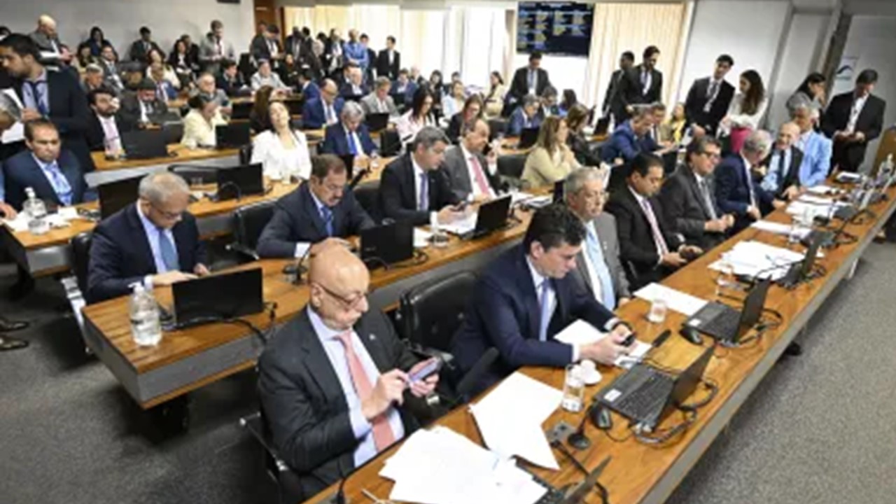 CCJ Analisa Nesta Quarta-Feira (17) PL da Dosimetria