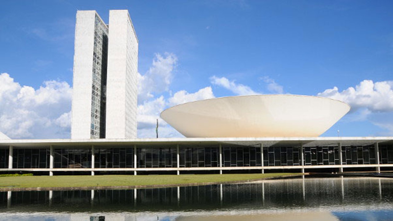 Deputados Federais Cearenses Gastaram Mais de R$ 10 Milhões em 2025