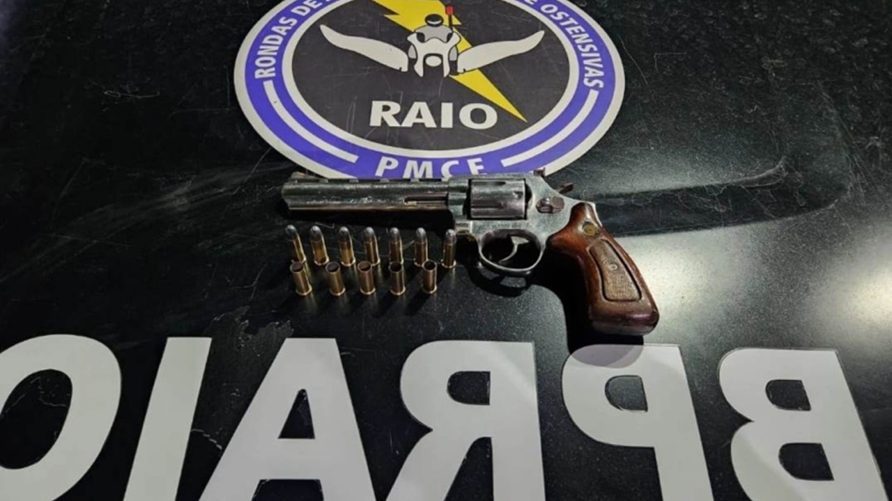 Em Missão Velha, Polícia Conduz Homem a Delegacia Por Porte Ilegal de Arma